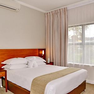 Deluxe Two-Bedroom Apartment